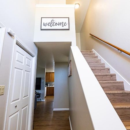 Serene 3 Bedroom Home, Nrm, Wi-Fi, Parking, Queen Bed De Pere 外观 照片