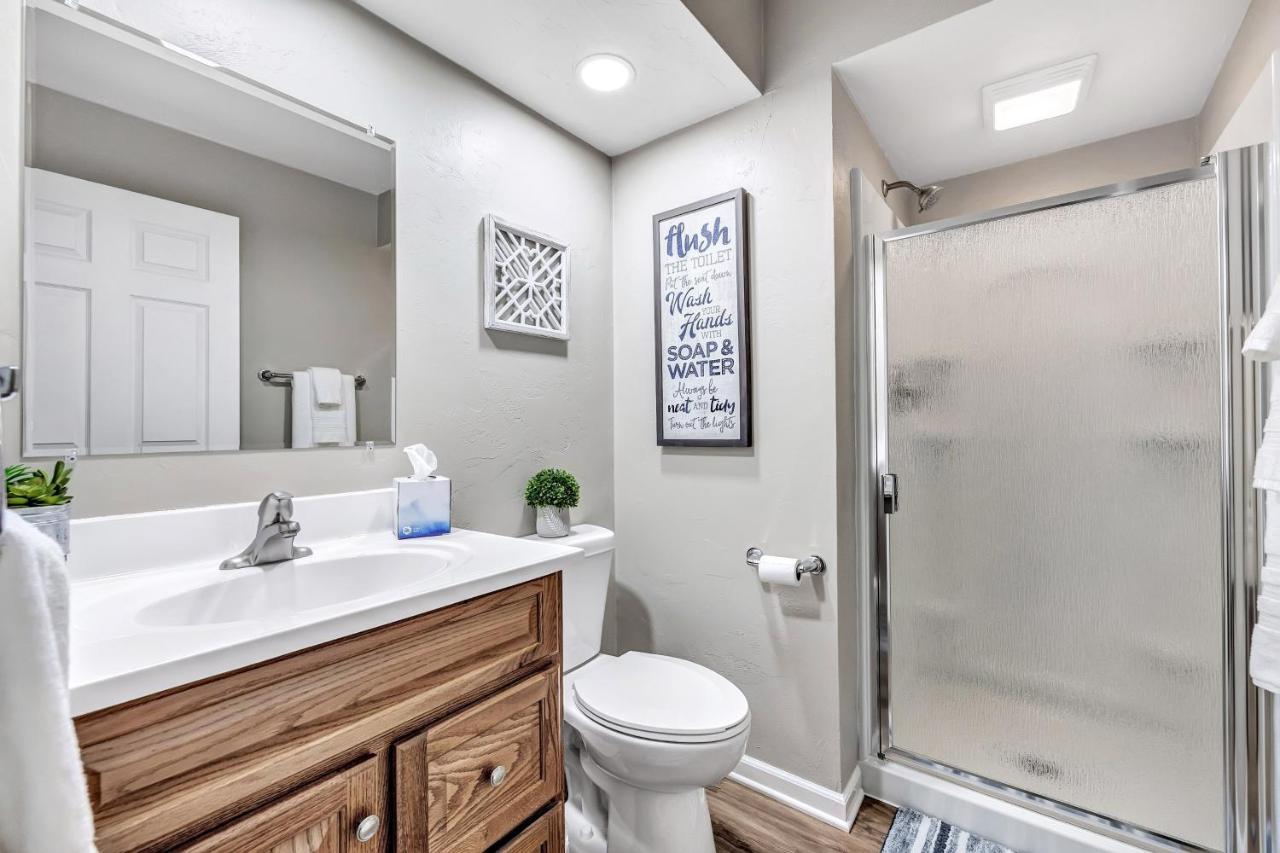 Serene 3 Bedroom Home, Nrm, Wi-Fi, Parking, Queen Bed De Pere 外观 照片